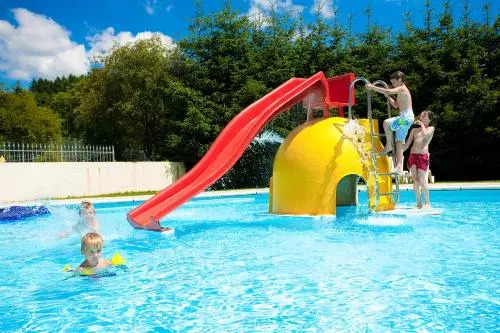 Arden Parks Petite Suisse