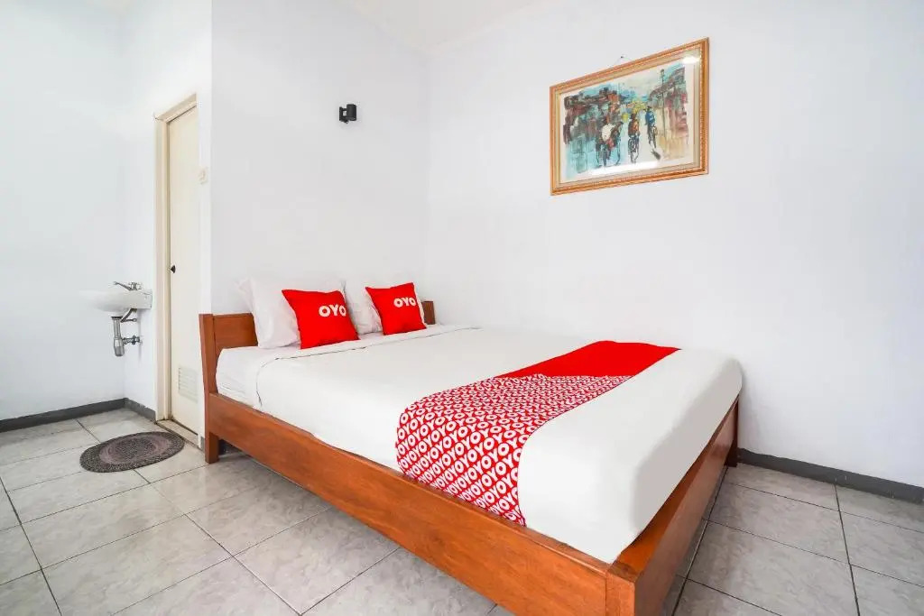 Oyo 91561 Gandhi Hotel
