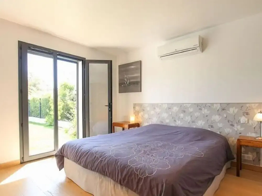 Inviting Holiday Home in Grimaud With Private Pool