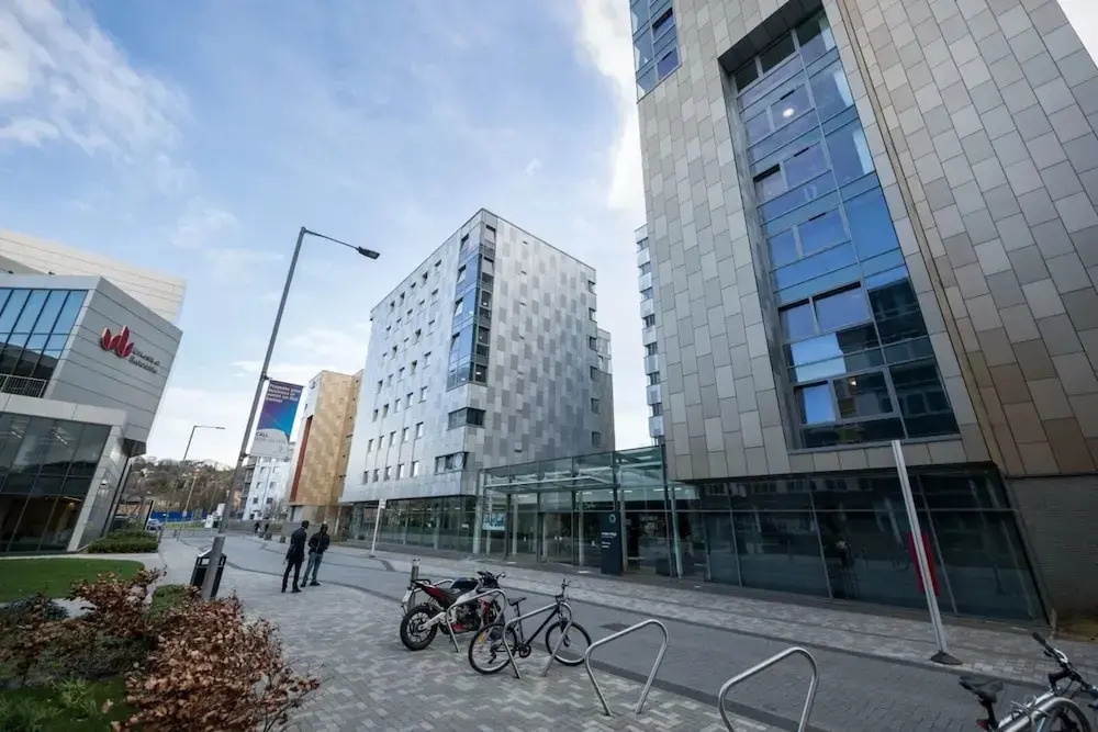 Fitzroy Court near Luton Airport