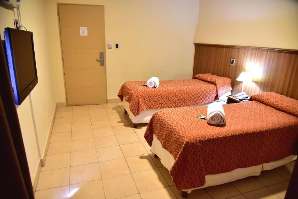 Hotel Confianza