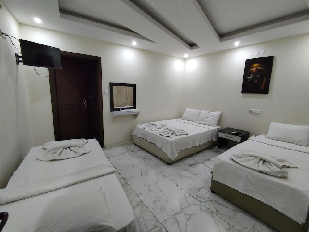 Ozturk Hotel