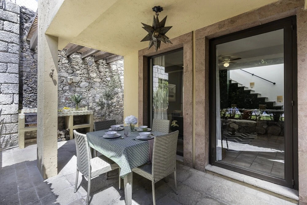 Angelic Centro 2BR with Pool