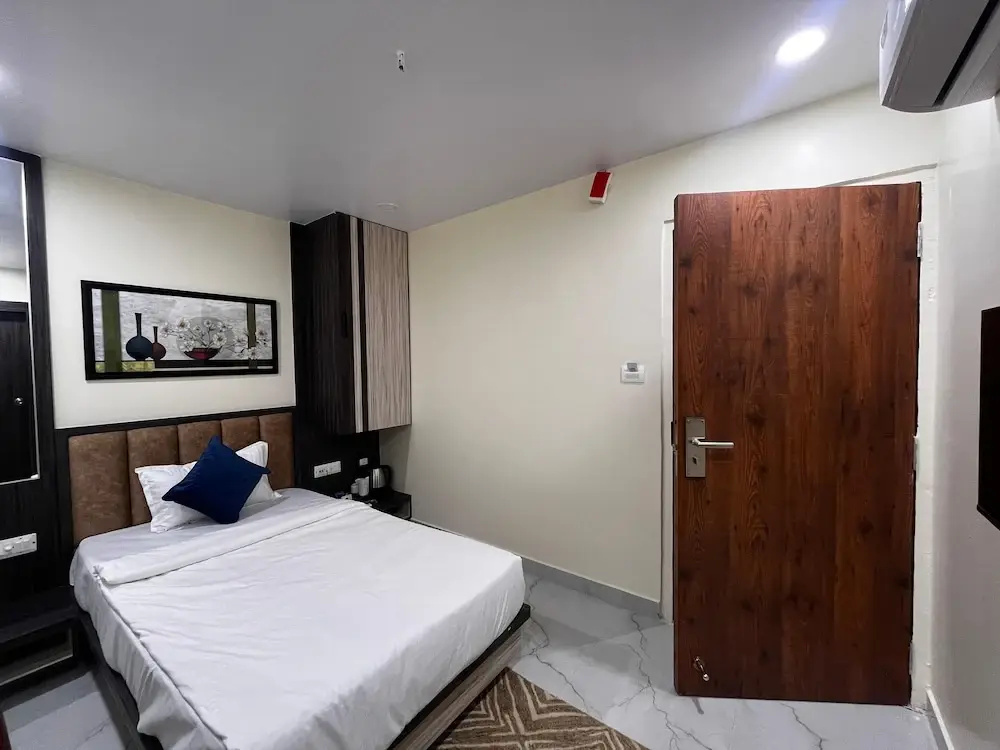 Hotel soumya sarovar