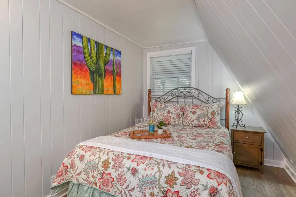 Little Palm Hideaway