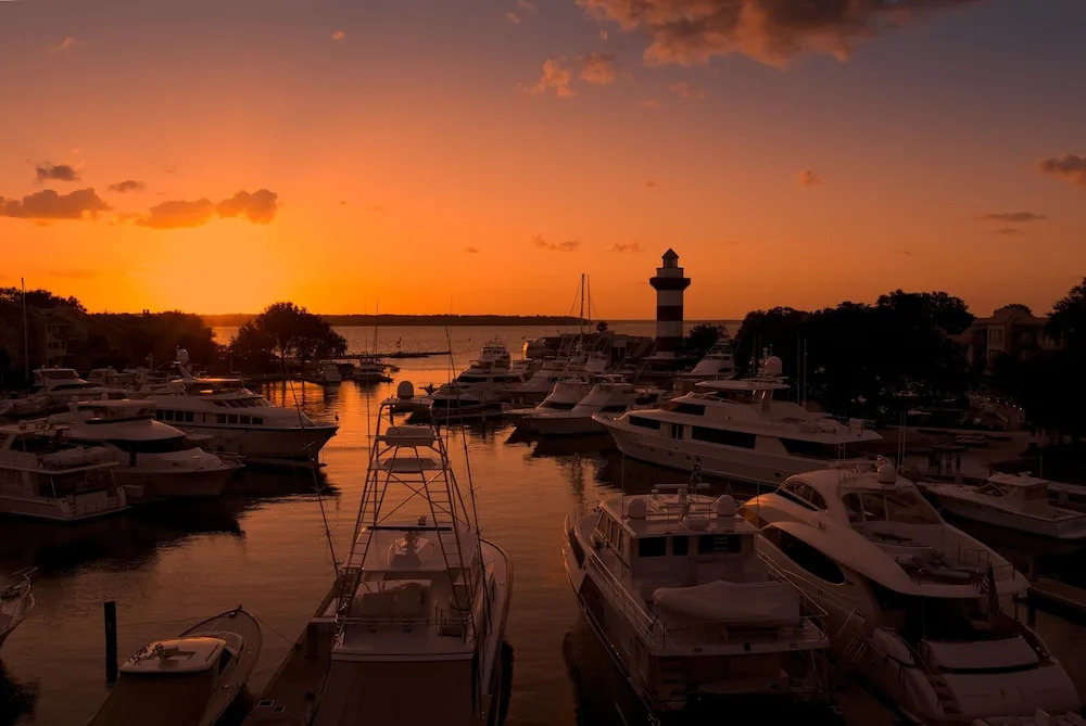 Lavish Villa at South Beach Marina condo