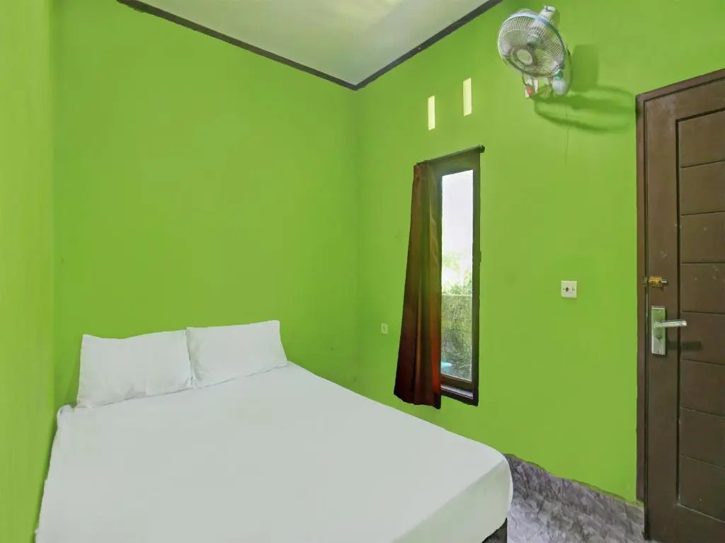 Hotel O Ashooy HomestayNearWisata Desa sedau