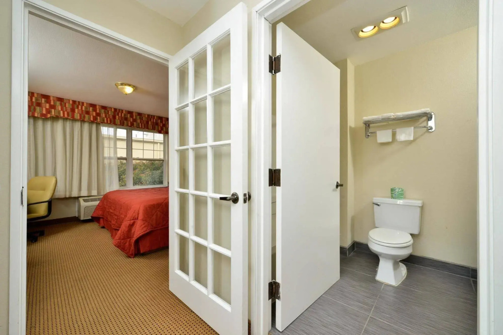 Motel 6-North Richland Hills, TX - Rufe Snow