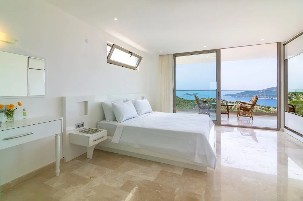 Villa Likapa 2