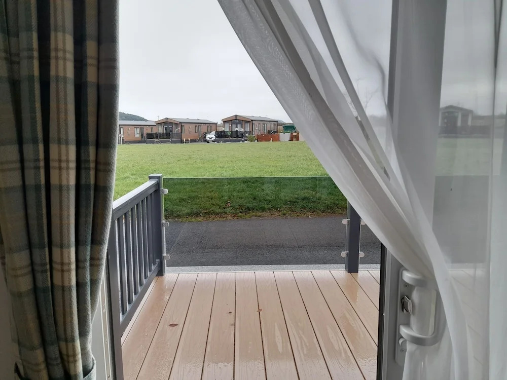 12A Beautiful Lodge Home For Hire 2 Bedrooms