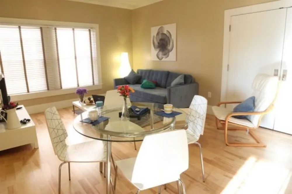 Hollywood Vacation Apartments