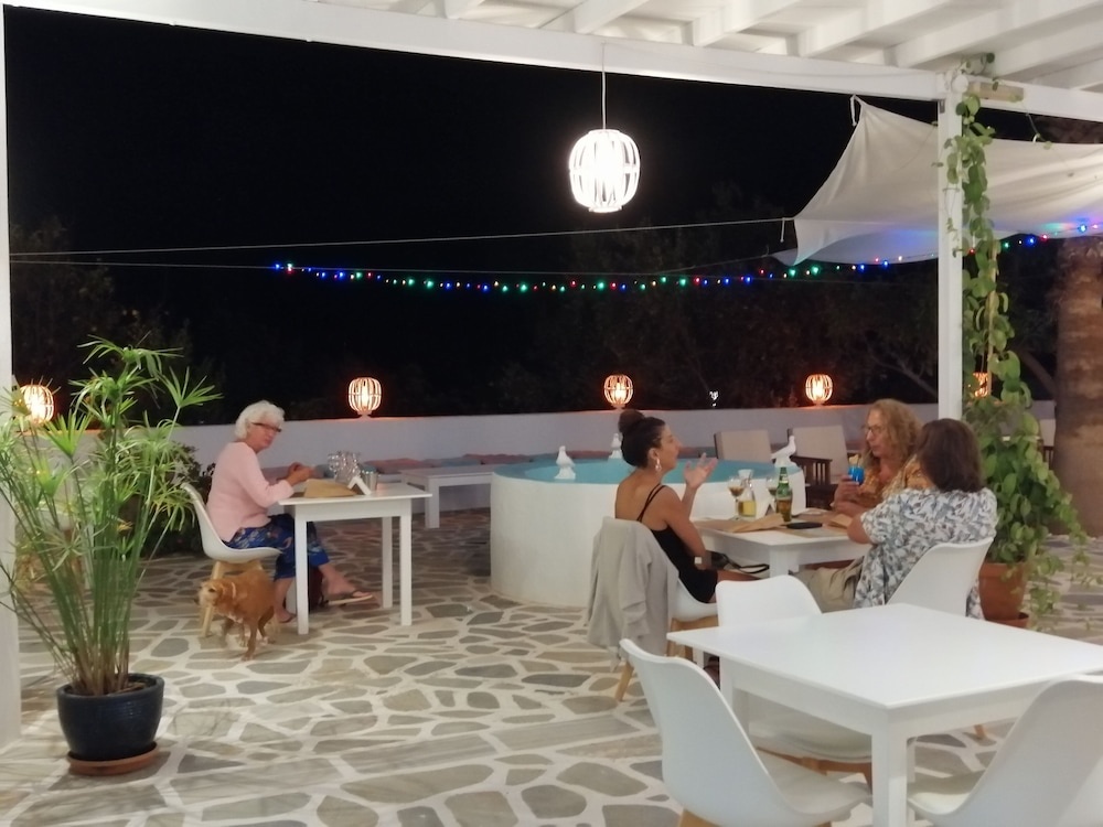 Aliki Panorama Rooms -breakfast included