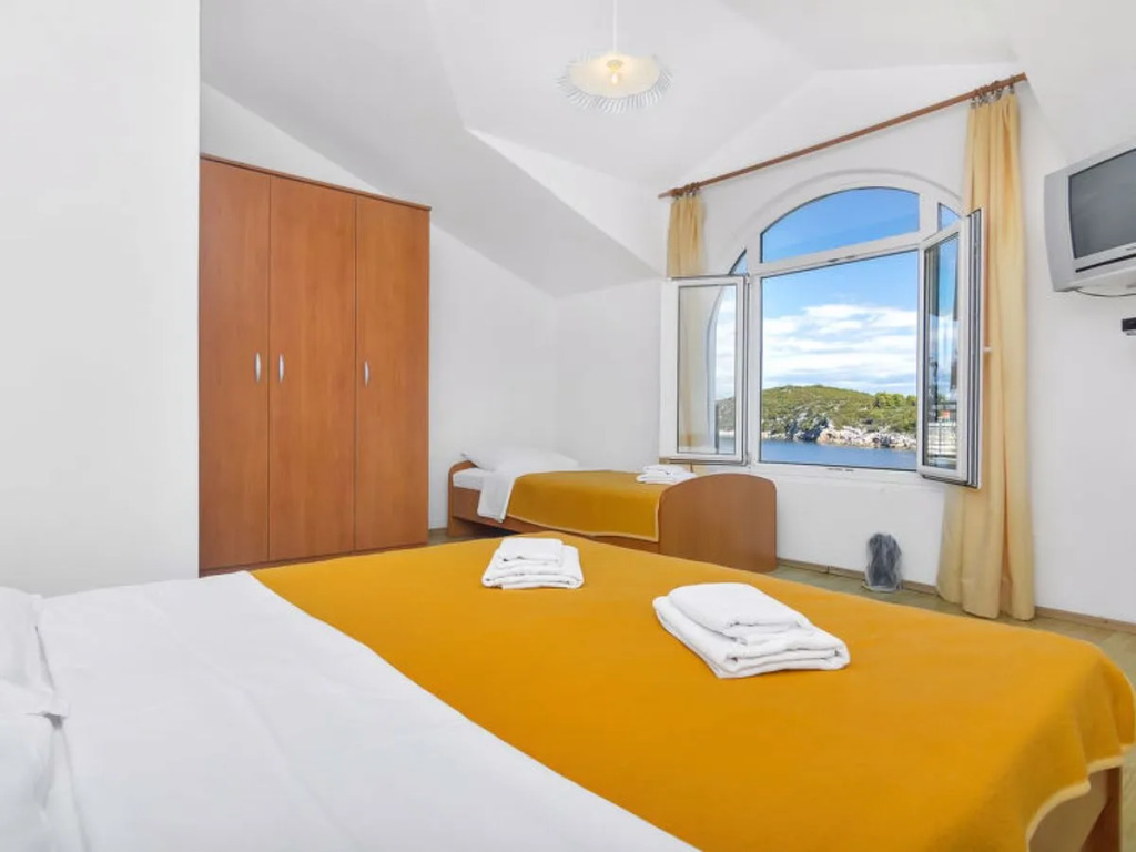 Apartment Rubin Hvar/Pokrivenik 27941