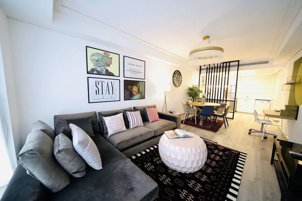 One Perfect Stay Goldcrest B