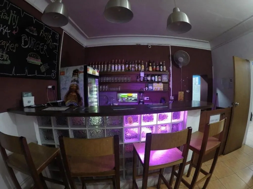 Klix HostelLima - Adults Only