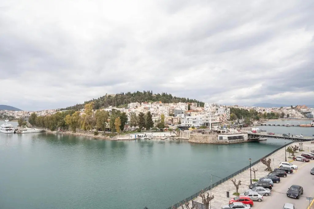 72sqm apartment with amazing view near old bridge