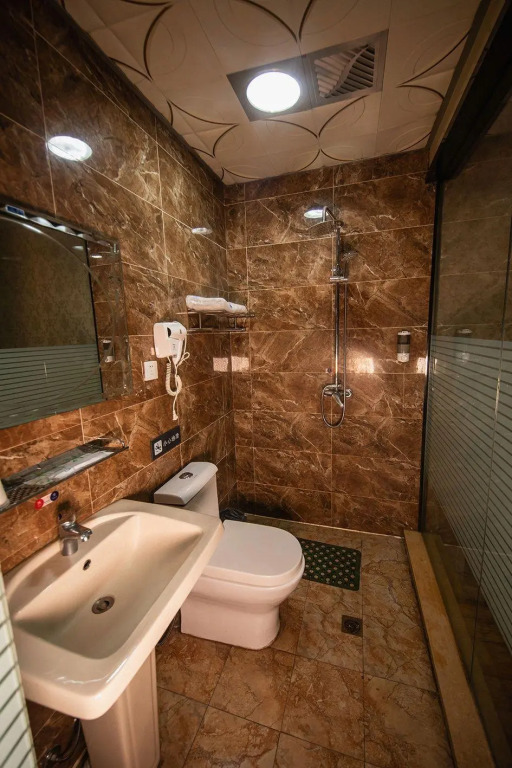 7 Days Inn (Harbin Railway Station Square)