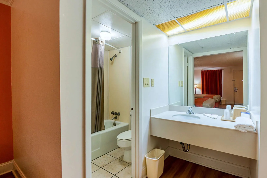 Motel 6 Perry 4860
