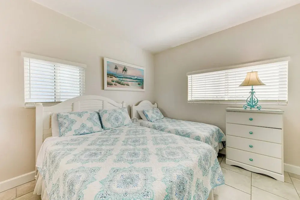Condo w/ Gulf View! Walk to Redington Beach