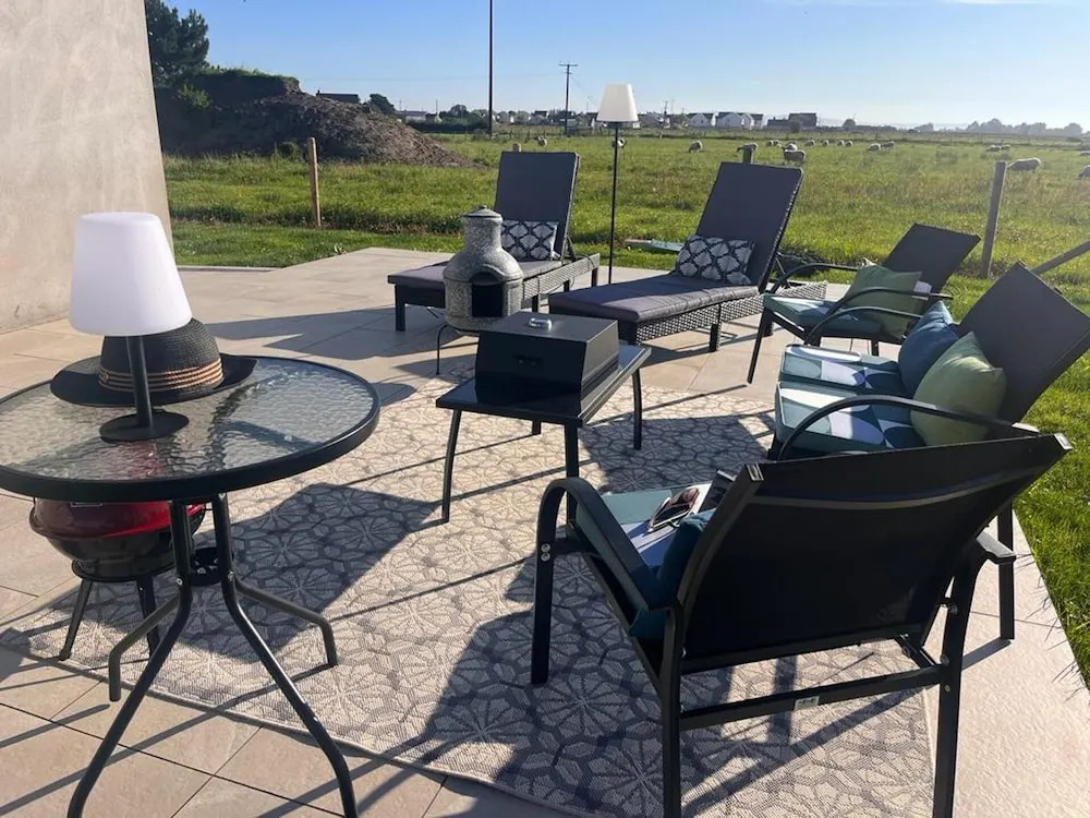 Sunset Cottage - Sleeps 6 - Parking - Garden