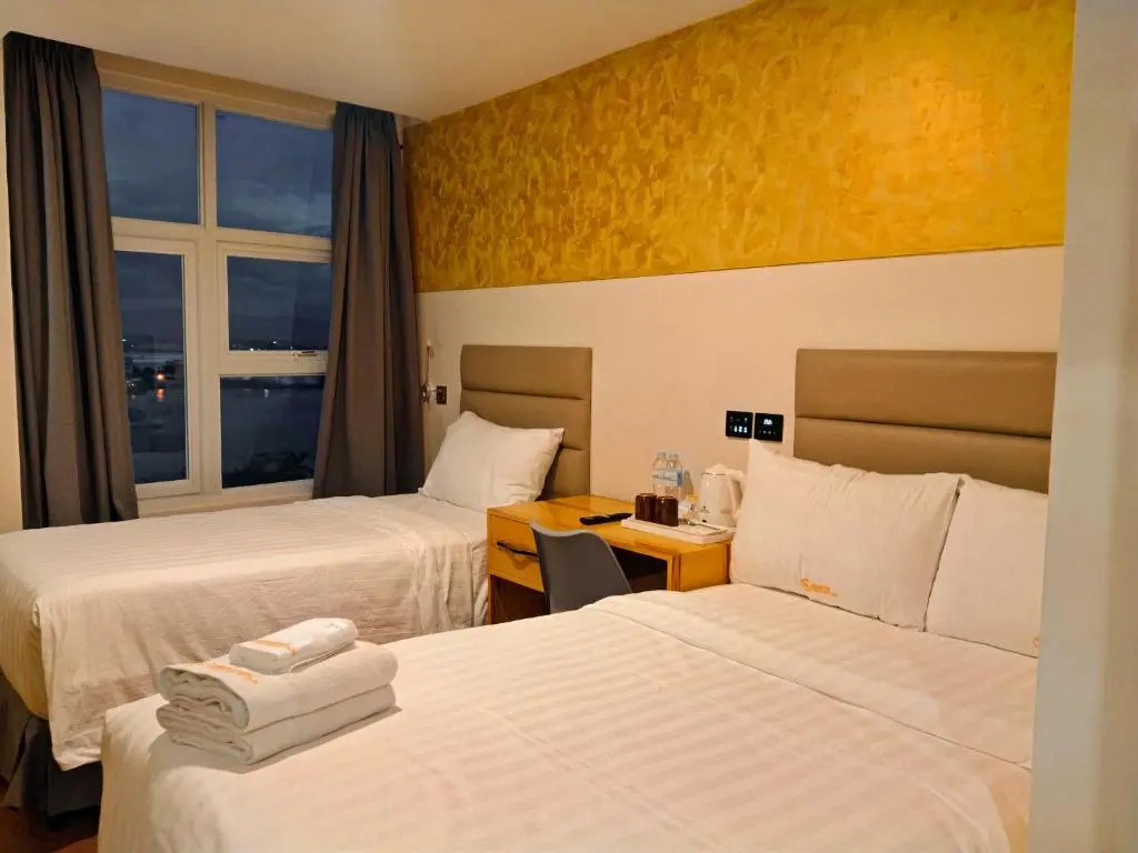 Sempre Premier Inn - MACTAN AIRPORT HOTEL