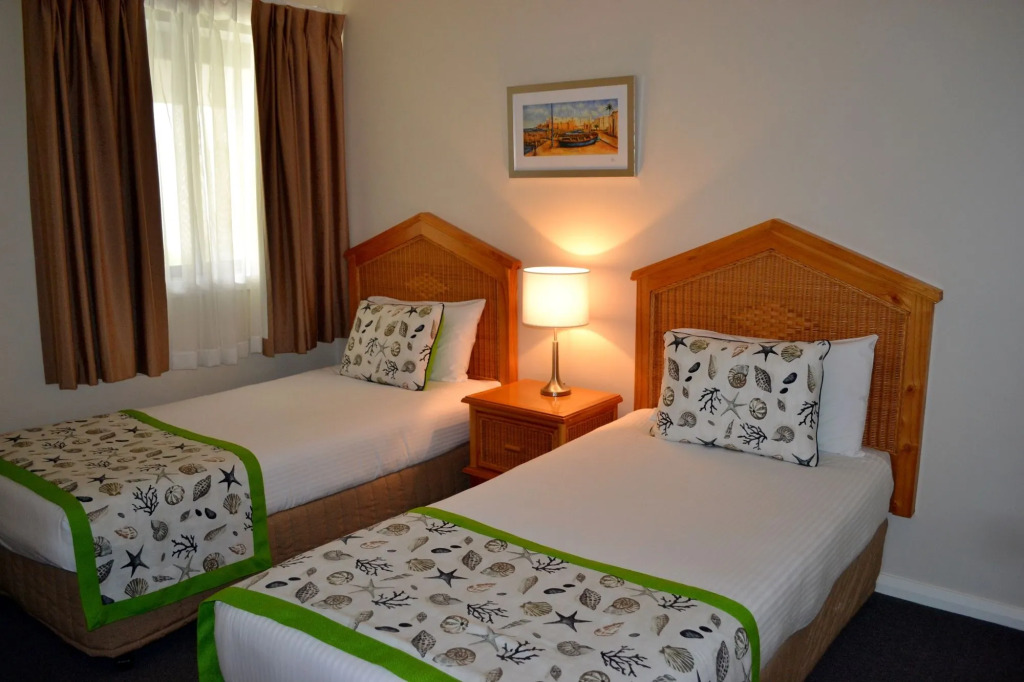 Flynns Beach Resort