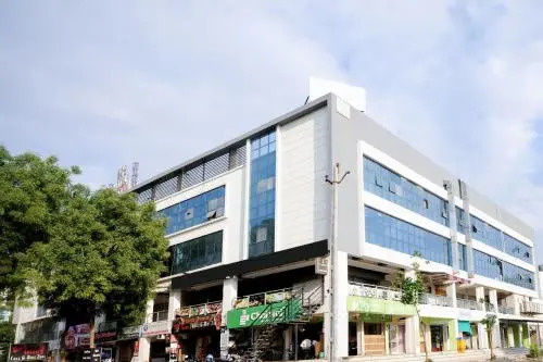 OYO 5900 Hotel Hillton INN