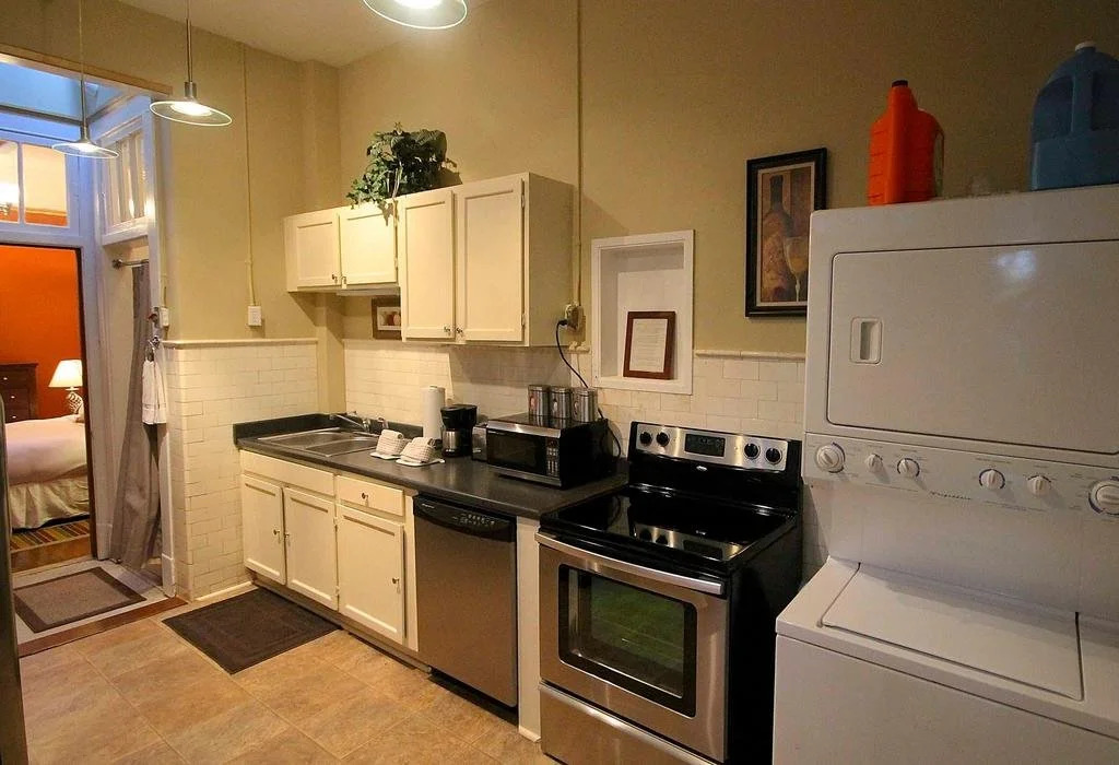 Savannah Dream Vacations Carriage House