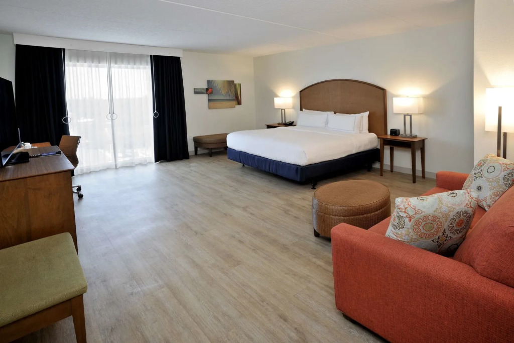 Hotel Dello Ft Lauderdale Airport, Tapestry Collection by Hilton