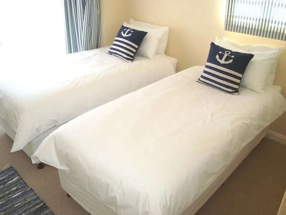 River Club 4216