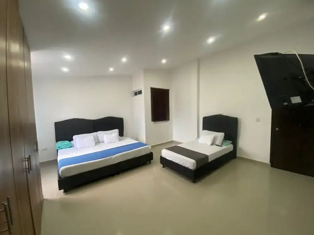 Hotel JARDIN PLAZA BY SGH