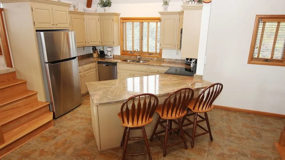 VA Whalehead 1040 - 4 Br Home