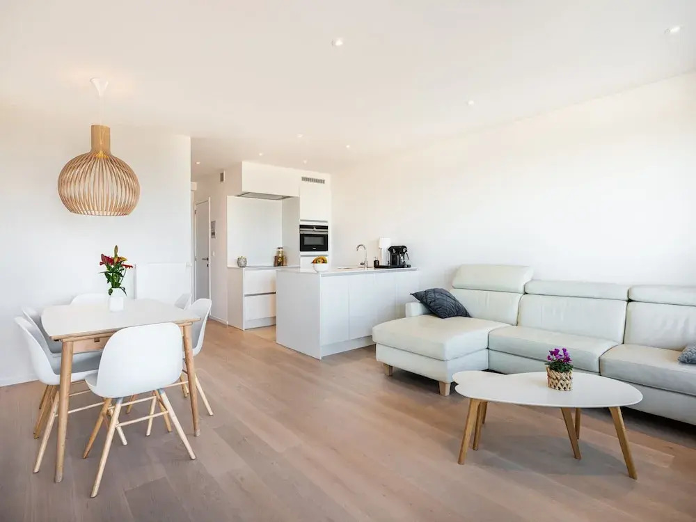 Winoc 302 Luxury Family Apartment on the Dike