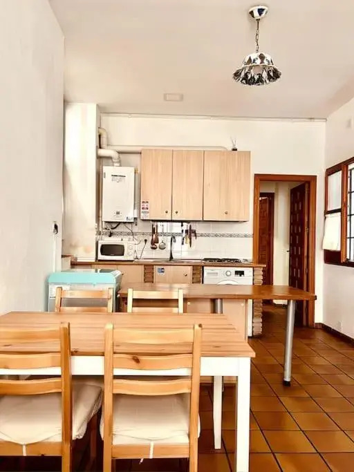 Charming, spacious Albayzin apartment