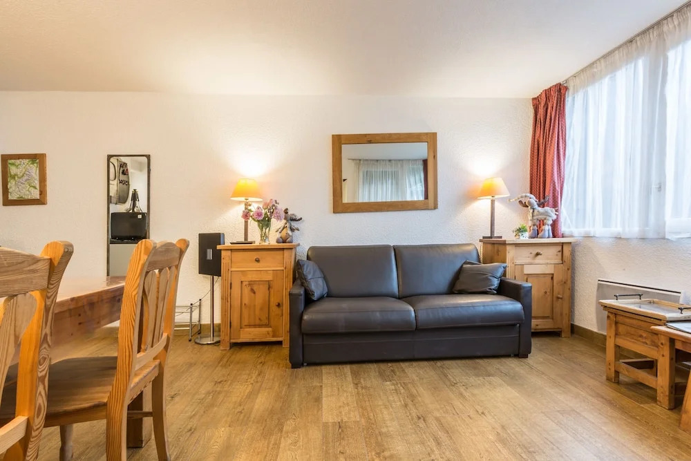 Apartment Mummery 1 - Central Chamonix Walk to Piste