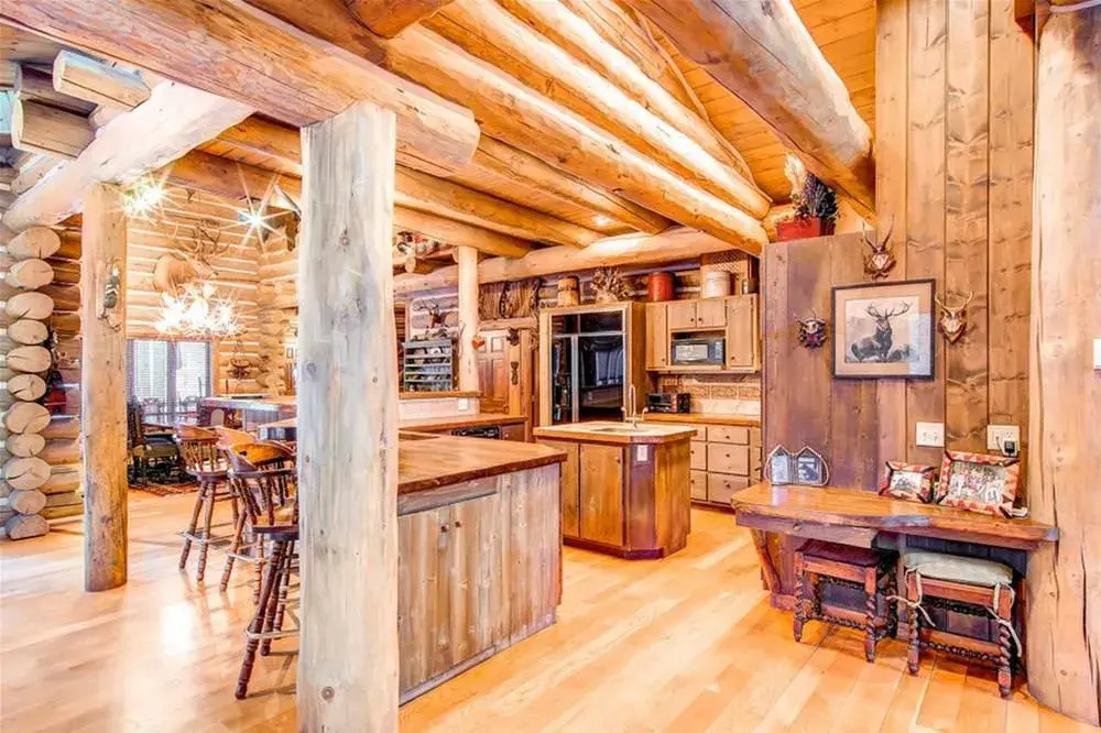 Bear Lodge Blue River Area by Pinnacle Lodging