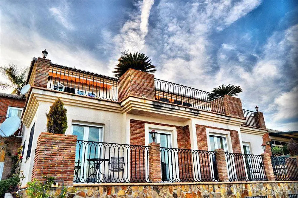Welcome Inn Nerja guest house Luxury Bed & Breakfast