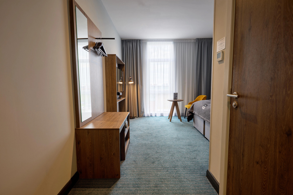 Holiday Inn - the niu, Loom Manchester North by IHG
