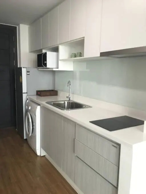 1 Bedroom+ Sofa-bed Luxury Condo @ Nimmana