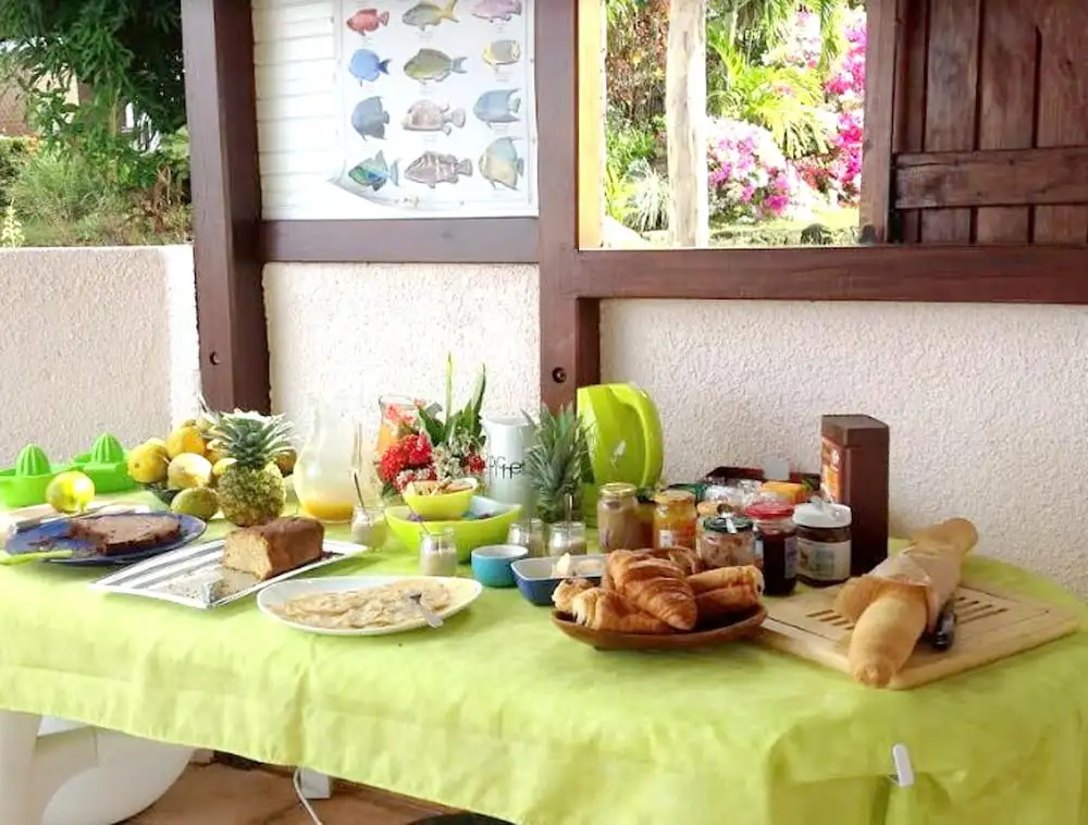 Bungalow with 2 Bedrooms in Bouillante, with Wonderful Sea View, Shared Pool, Enclosed Garden - 70 M From the Beach