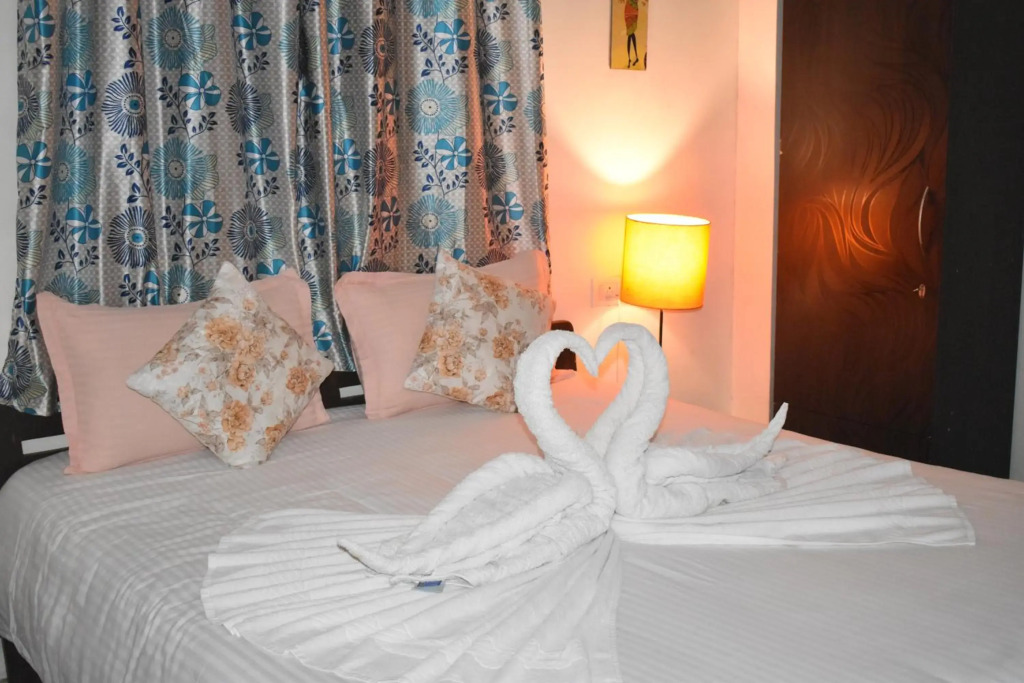 Spectrum Hub beach side Studio Apartment - Candolim - Goa