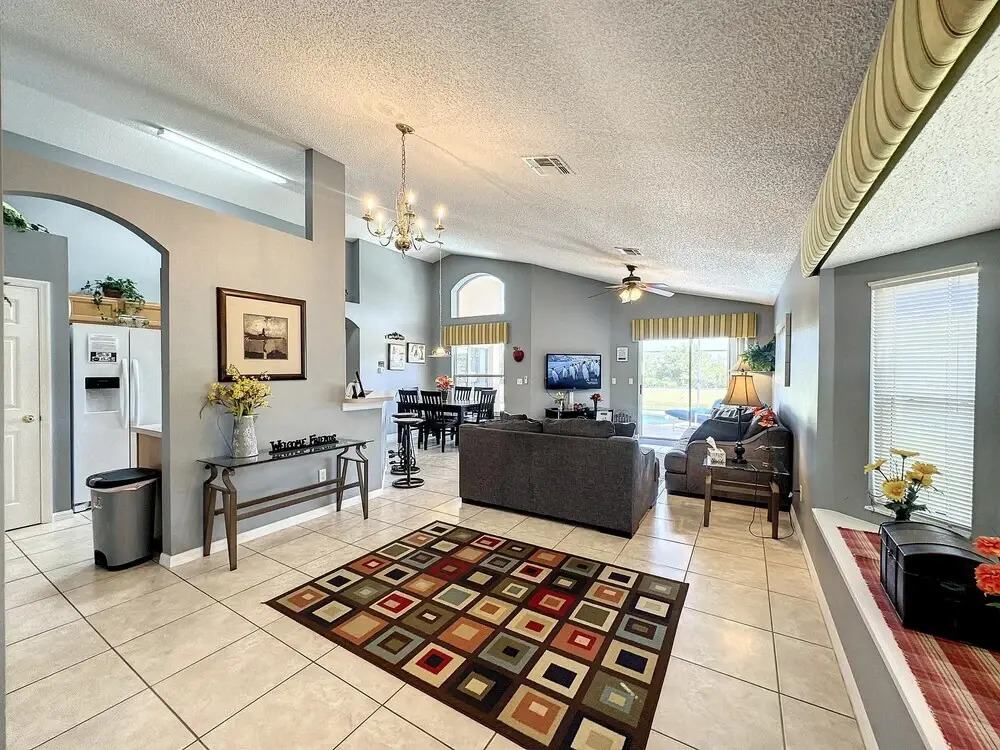 Emerald Island 4 bed Mins to Disney