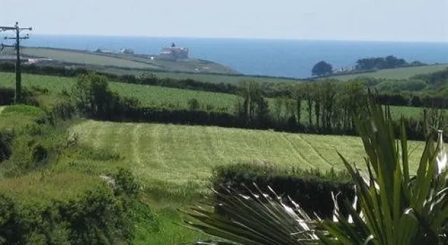 Tregaddra Farmhouse B&B