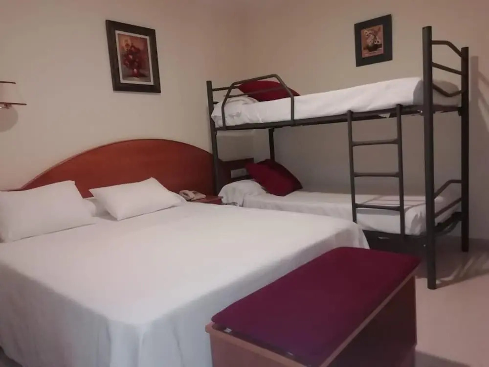 Hotel Cabo Festiñanza