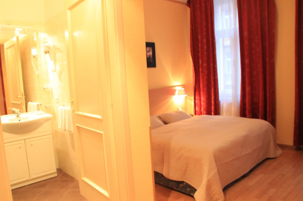 City Lounge Hotel