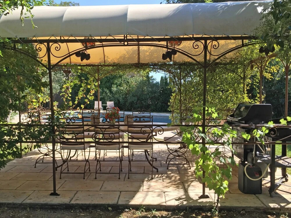 Spacious Villa With Private Swimming Pool a few Minutes' Walk From Lorgues