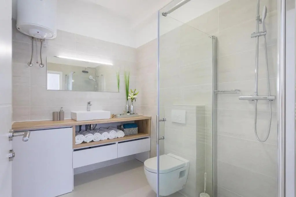 150sqm Main Square Apt!-4 Units-Great for Groups!