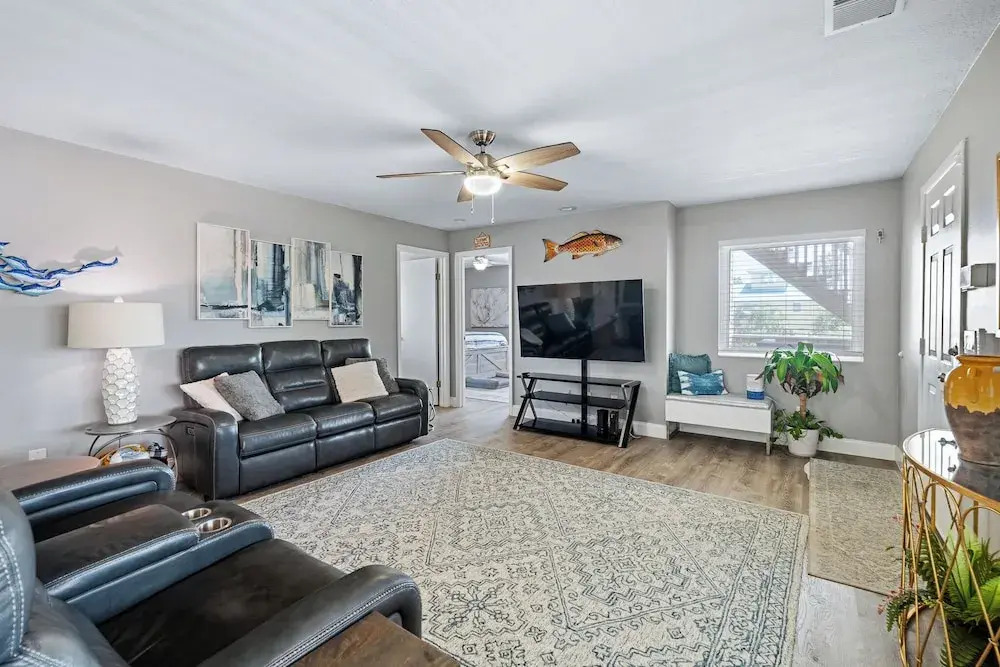 4BR Beach House Spacious Steps From Sand