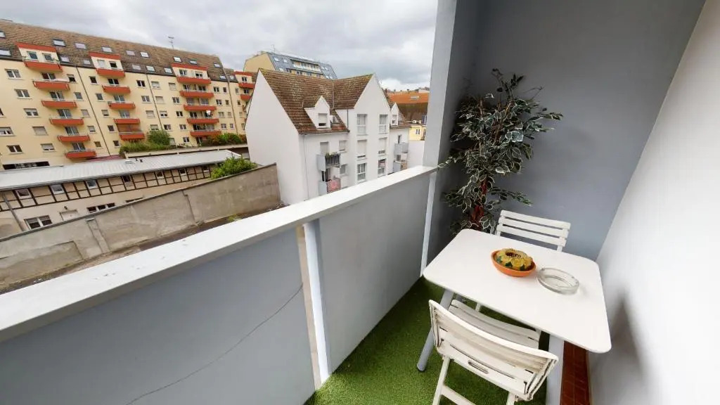 Petite France with 1 free parking