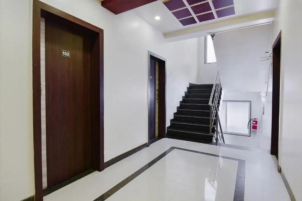 FabHotel Galaxy Apartment